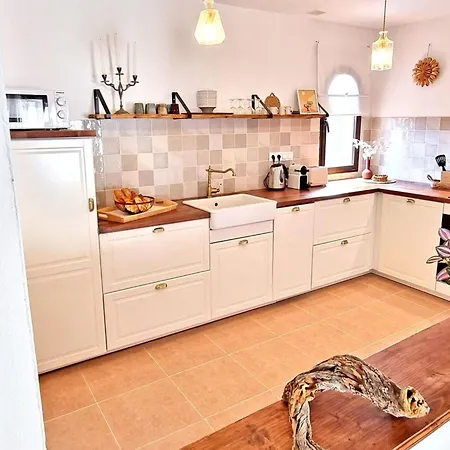 Prázdninový dům Komfortables In Mit Privatem Garten Und Beheiztem Pool By Interhome Corralejo